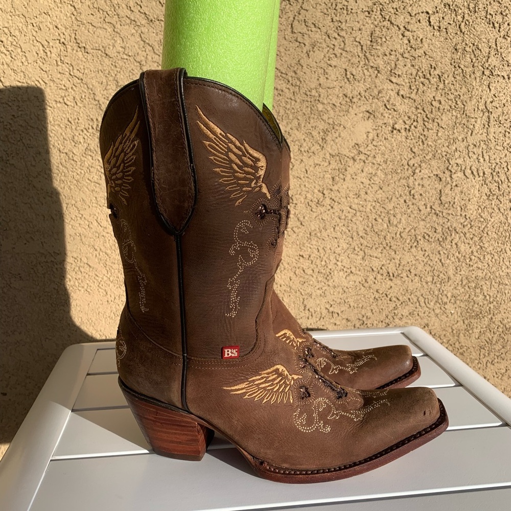 Big Bull brown leather western cowgirl boots crosses embroidered wings size 24.5